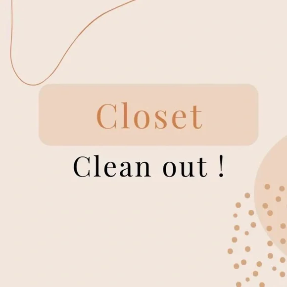 Tops | Closet Clean Out Make An Offer | Poshmark display picture 2